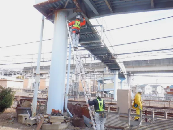 橋脚での作業